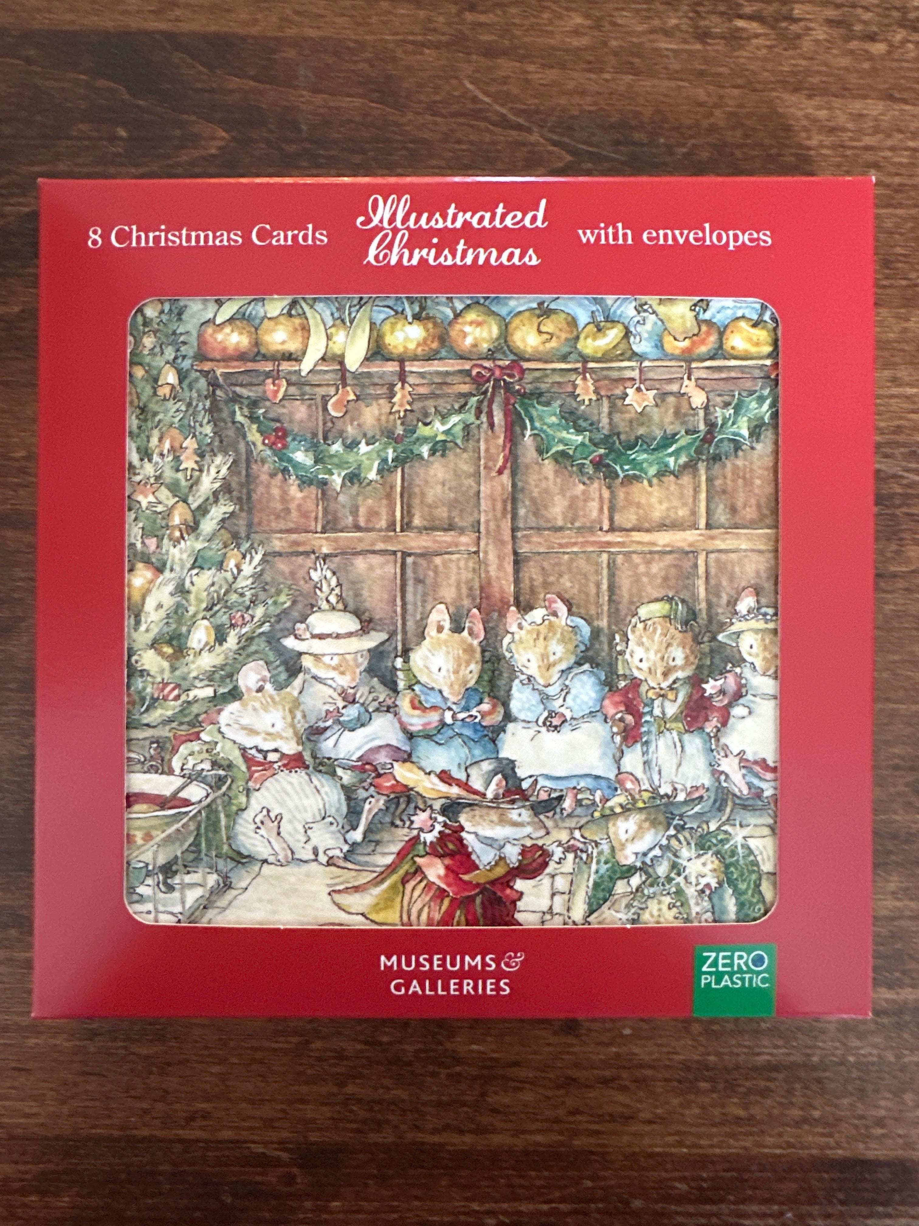 Museums and Galleries Brambly Hedge Holiday Card Box Set-Gathered Around The Hearth