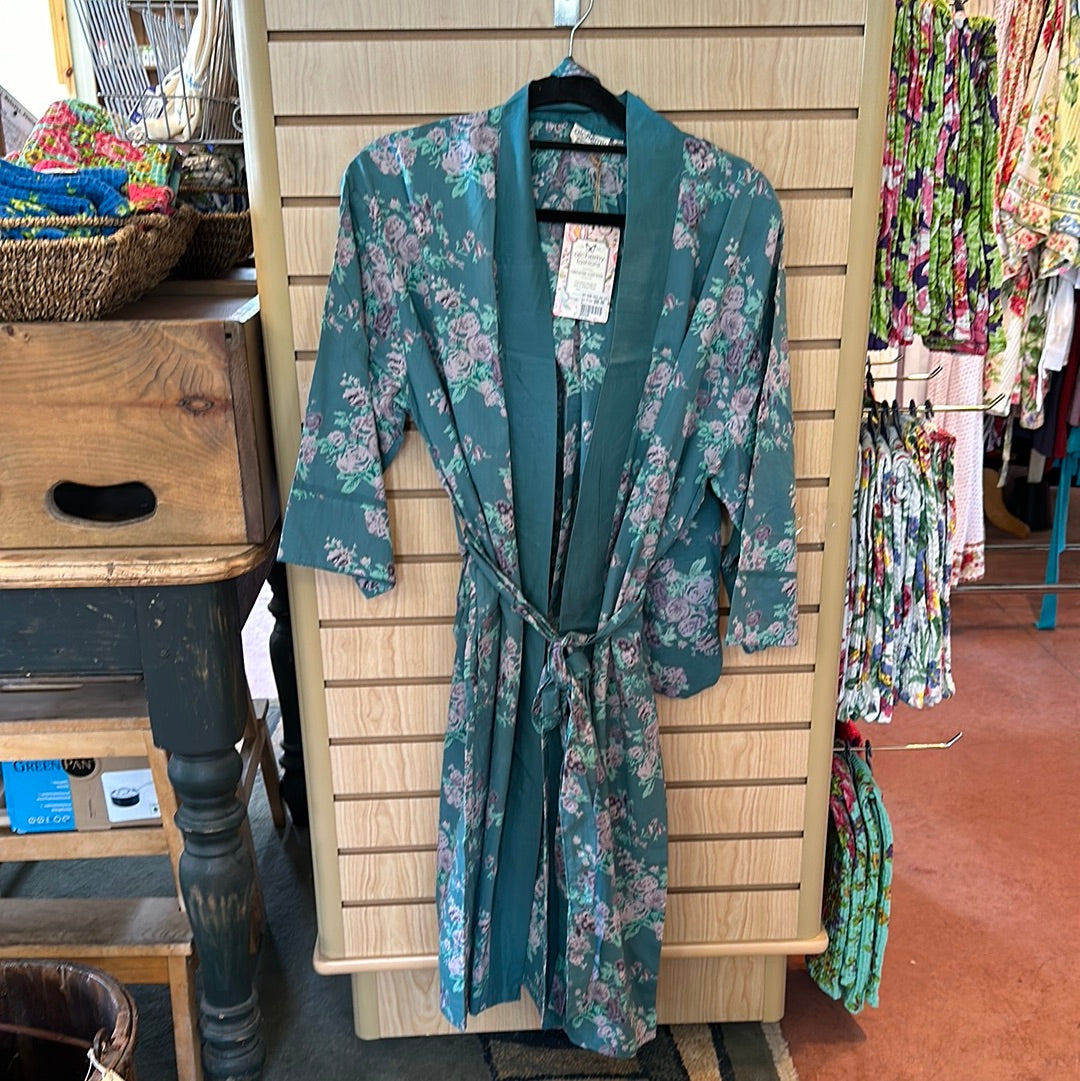 Alchemy Fashions Robe